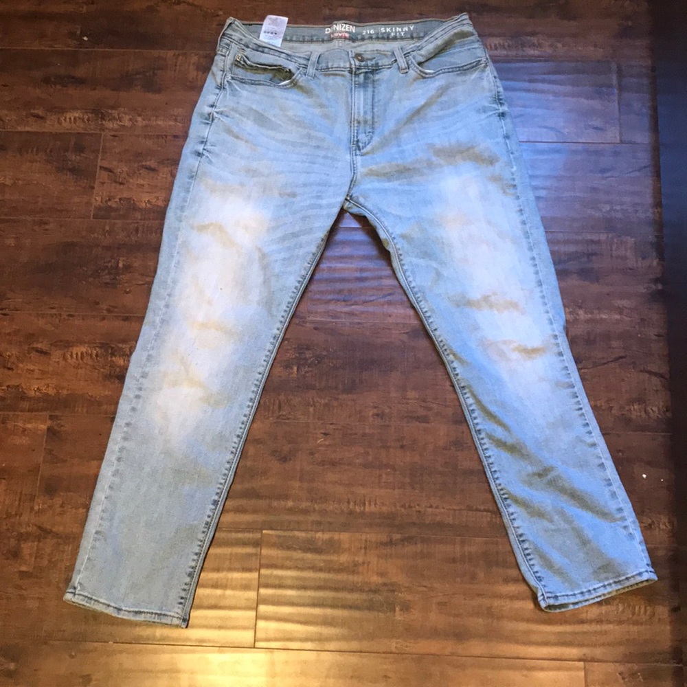 Levi’s size 36 skinny fit